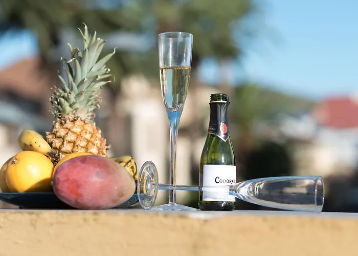 Concepcion Plaza 라 라구나